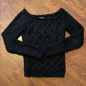 Guess Jeans , off shoulder style pullover S/M